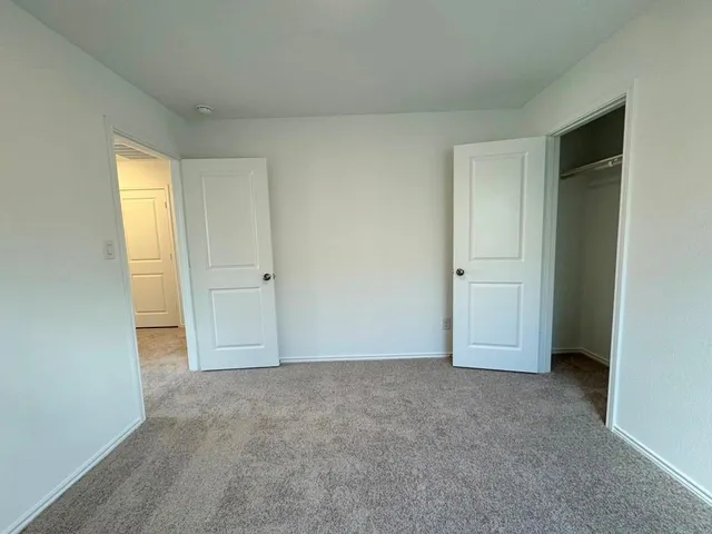 $1,550 | 184 Chapel Beck Drive, Kyle, TX 78640