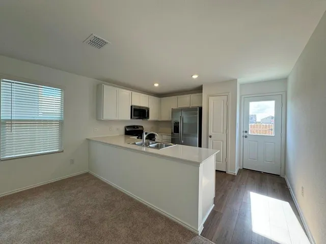 $1,550 | 184 Chapel Beck Drive, Kyle, TX 78640