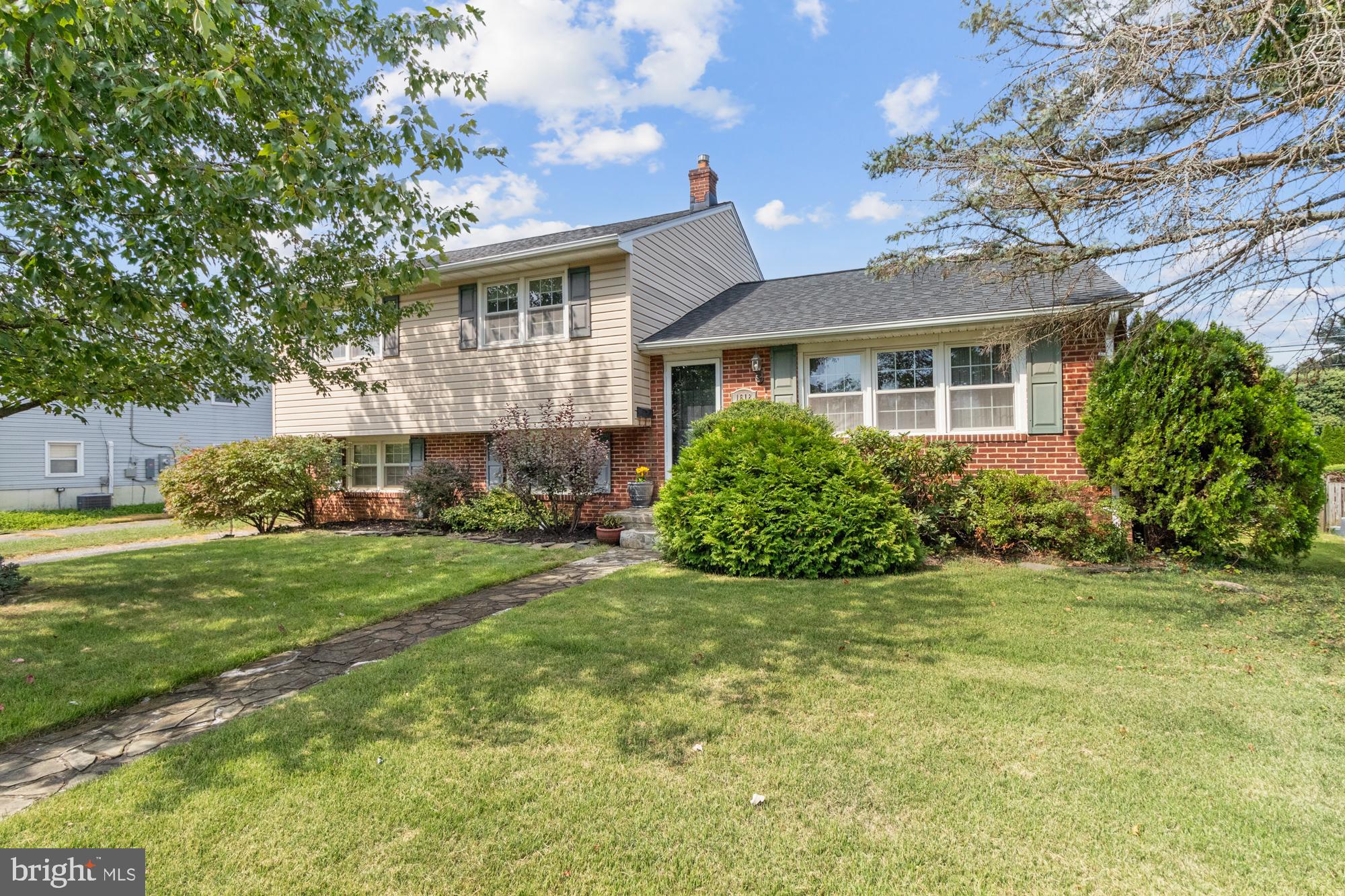 1618 Alston Road Towson, MD 21204 - Photo 1 of 26 Amazing 3 bed 2.5 bath in the desirable Thornleigh