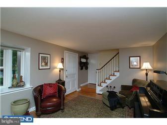 28 Moreland Road Paoli, PA 19301 - Photo 5 of 12 Living Room