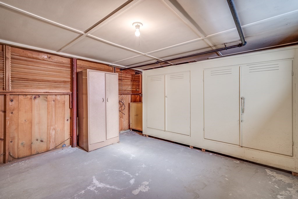 137 Lawrence Road Chicopee, MA 01013 - Photo 36 of 38 a view of an empty room