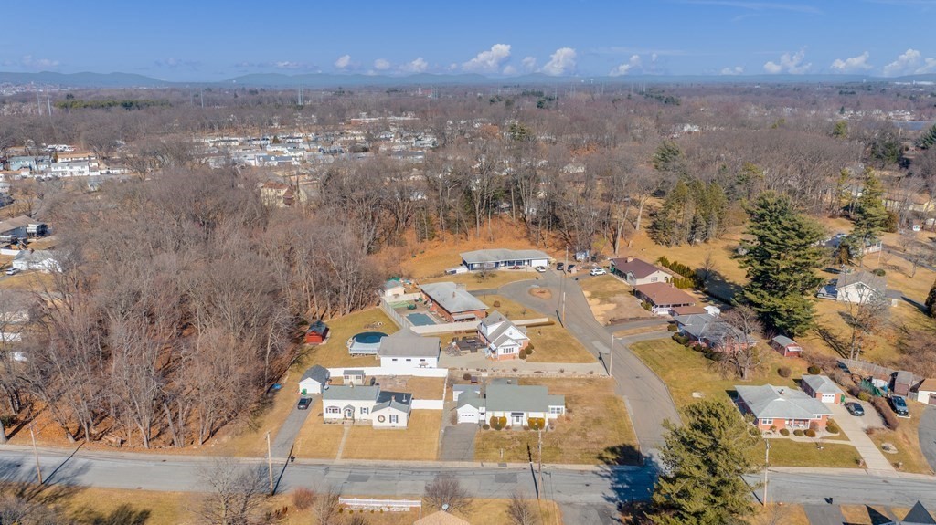 137 Lawrence Road Chicopee, MA 01013 - Photo 7 of 38 a view of a city