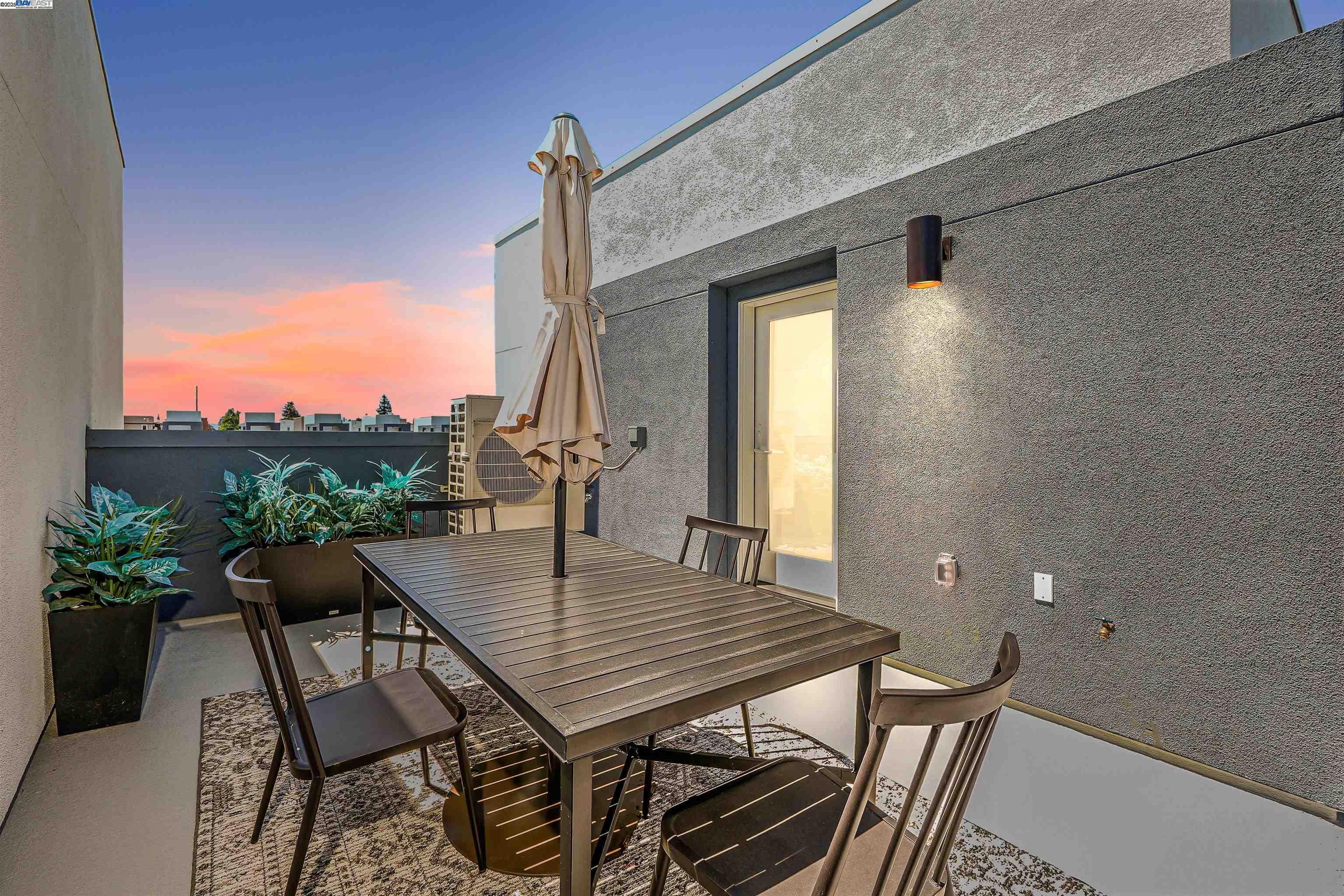 2256 Stanford Street Alameda, CA 94501 - Photo 60 of 60 a view of a balcony dining area