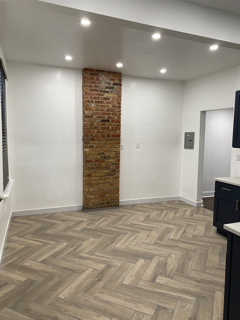 4813 South Prairie Avenue Chicago, IL 60615 - Photo 15 of 27 a view of an empty room