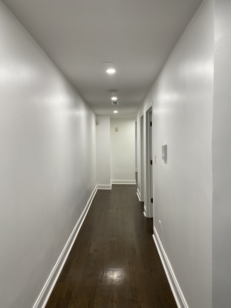4813 South Prairie Avenue Chicago, IL 60615 - Photo 25 of 27 a view of hallway with stairs