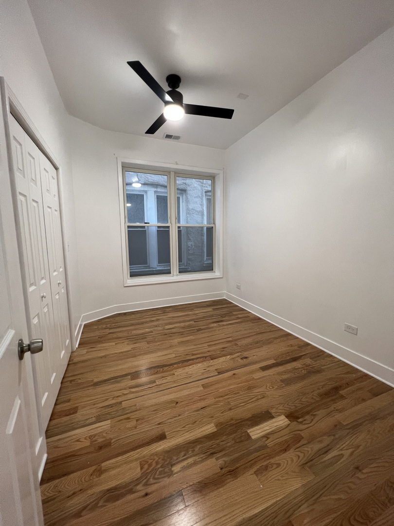 4813 South Prairie Avenue Chicago, IL 60615 - Photo 3 of 27 a view of an empty room