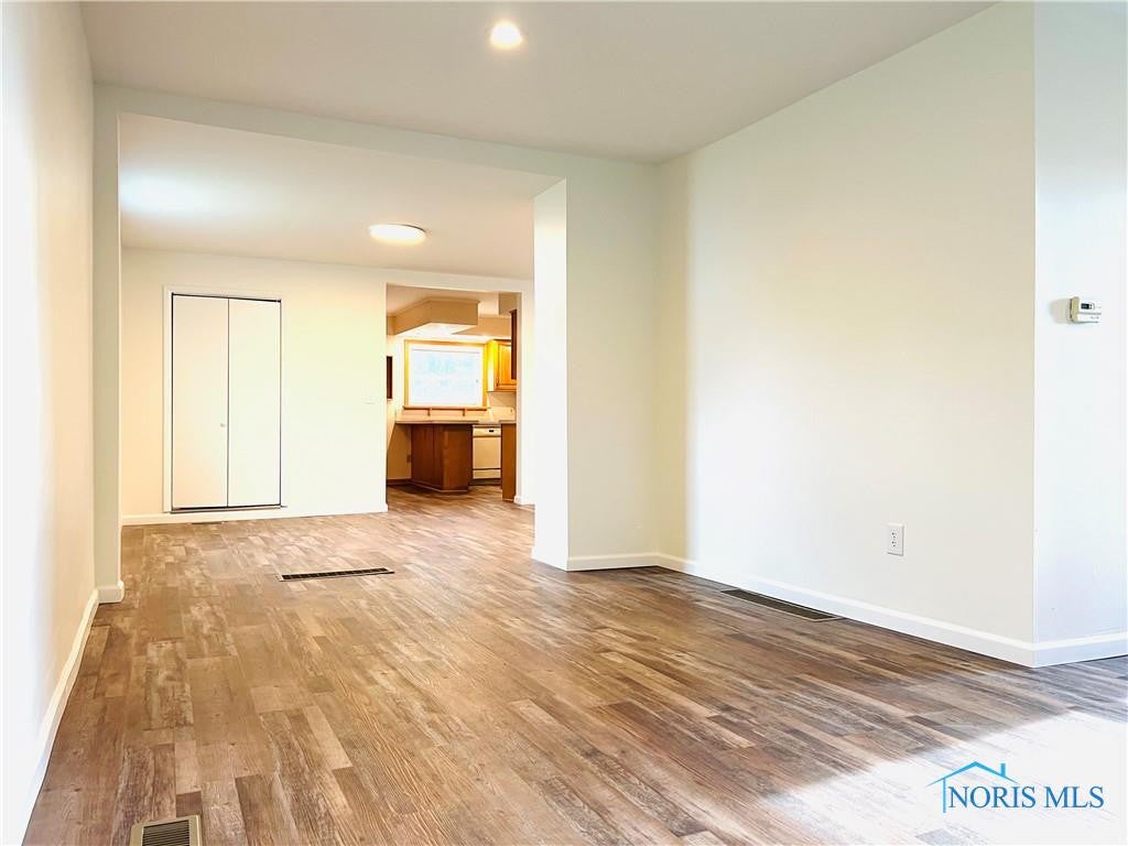 3939 Washburn Road Berkey, OH 43504 - Photo 6 of 40 Gallery Image 6