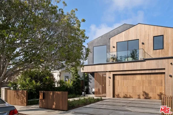$4,748,000 | 2040 Glencoe Avenue, Venice, CA 90291