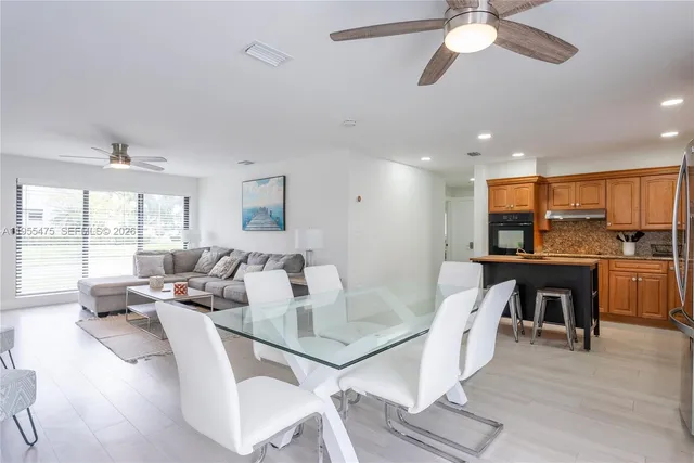 $3,990 | 510 Southeast 3rd Avenue, Unit A, Dania Beach, FL 33004