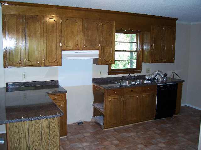 308 Clarke Stream Drive Anderson, SC 29621 - Photo 2 of 9 Gallery Image 2