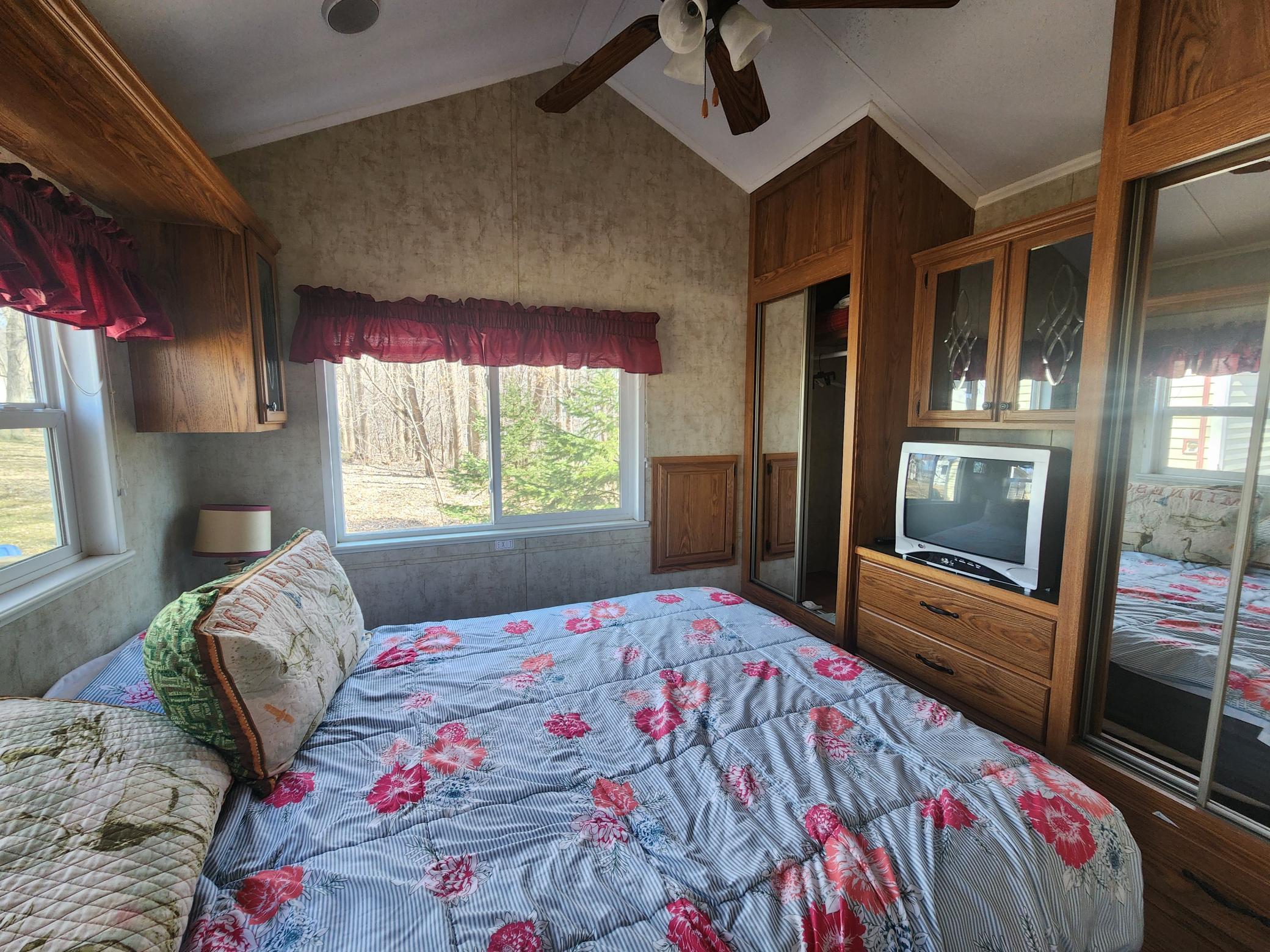 2945 County Road 4 Southwest, Unit 403 Cokato, MN 55321 - Photo 15 of 35