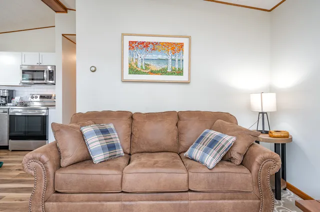 $219,900 | 255 Robbins Avenue, Roscommon, MI 48653