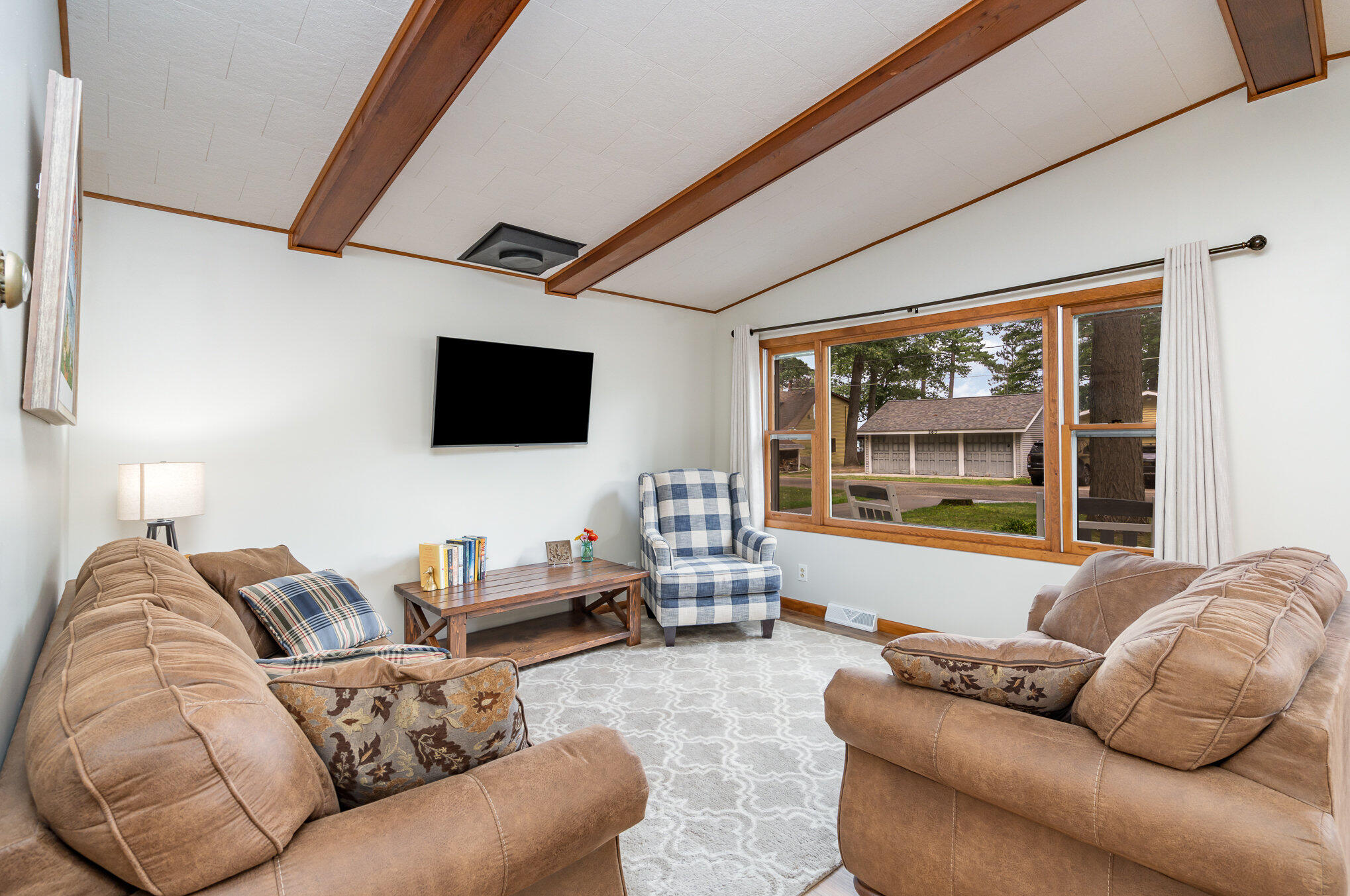 255 Robbins Avenue Roscommon, MI 48653 - Photo 8 of 40 013_dsc01559-edit