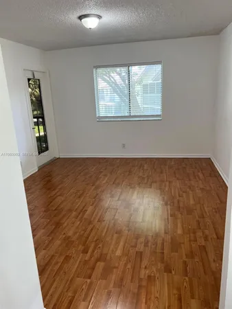$2,350 | 13922 Southwest 91st Terrace, Unit 13922, Miami, FL 33186