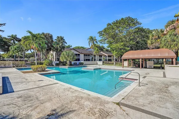 $2,350 | 13922 Southwest 91st Terrace, Unit 13922, Miami, FL 33186