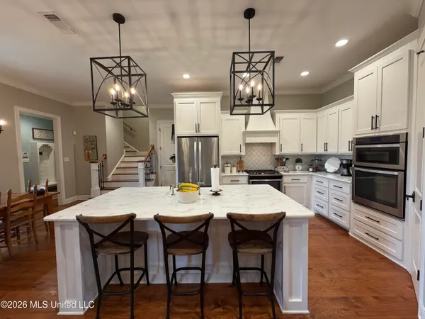 $575,000 | 1512 Callender Road Northeast, Brookhaven, MS 39601