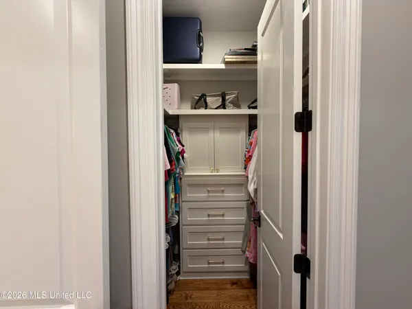 $575,000 | 1512 Callender Road Northeast, Brookhaven, MS 39601