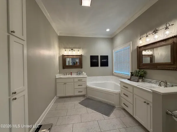 $575,000 | 1512 Callender Road Northeast, Brookhaven, MS 39601