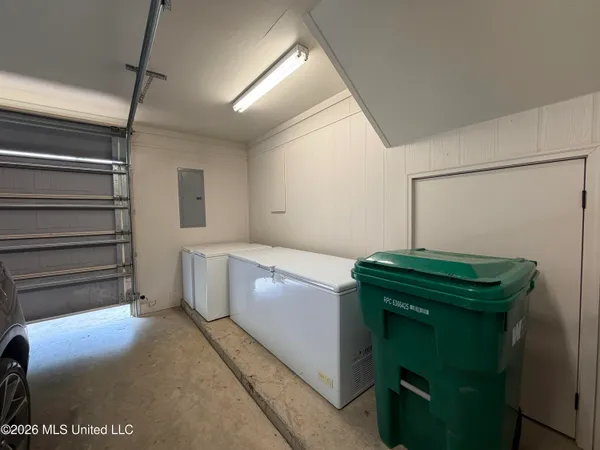 $575,000 | 1512 Callender Road Northeast, Brookhaven, MS 39601