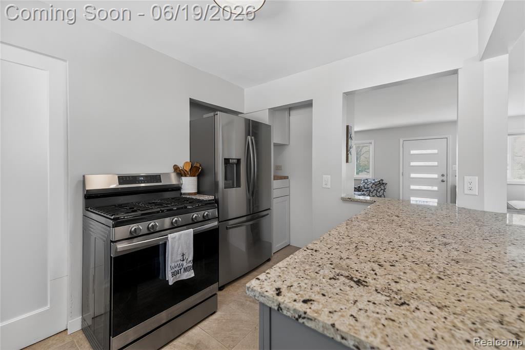 25815 West River Road Grosse Ile, MI 48138 - Photo 19 of 44