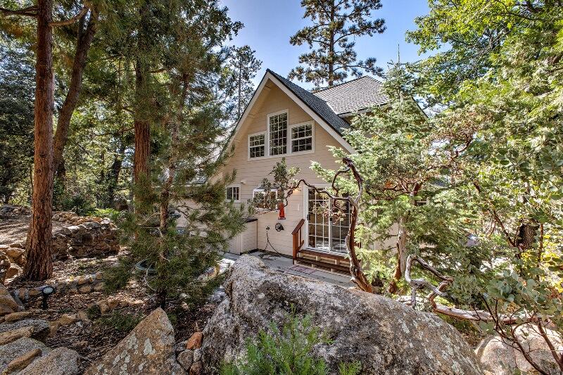 25450 Glen Road Idyllwild, CA 92549 - Photo 17 of 43 17