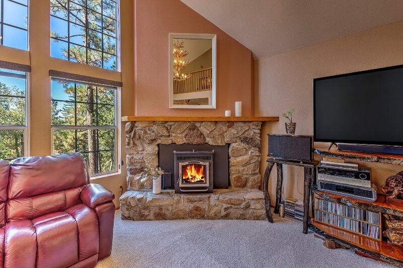 25450 Glen Road Idyllwild, CA 92549 - Photo 9 of 43 09