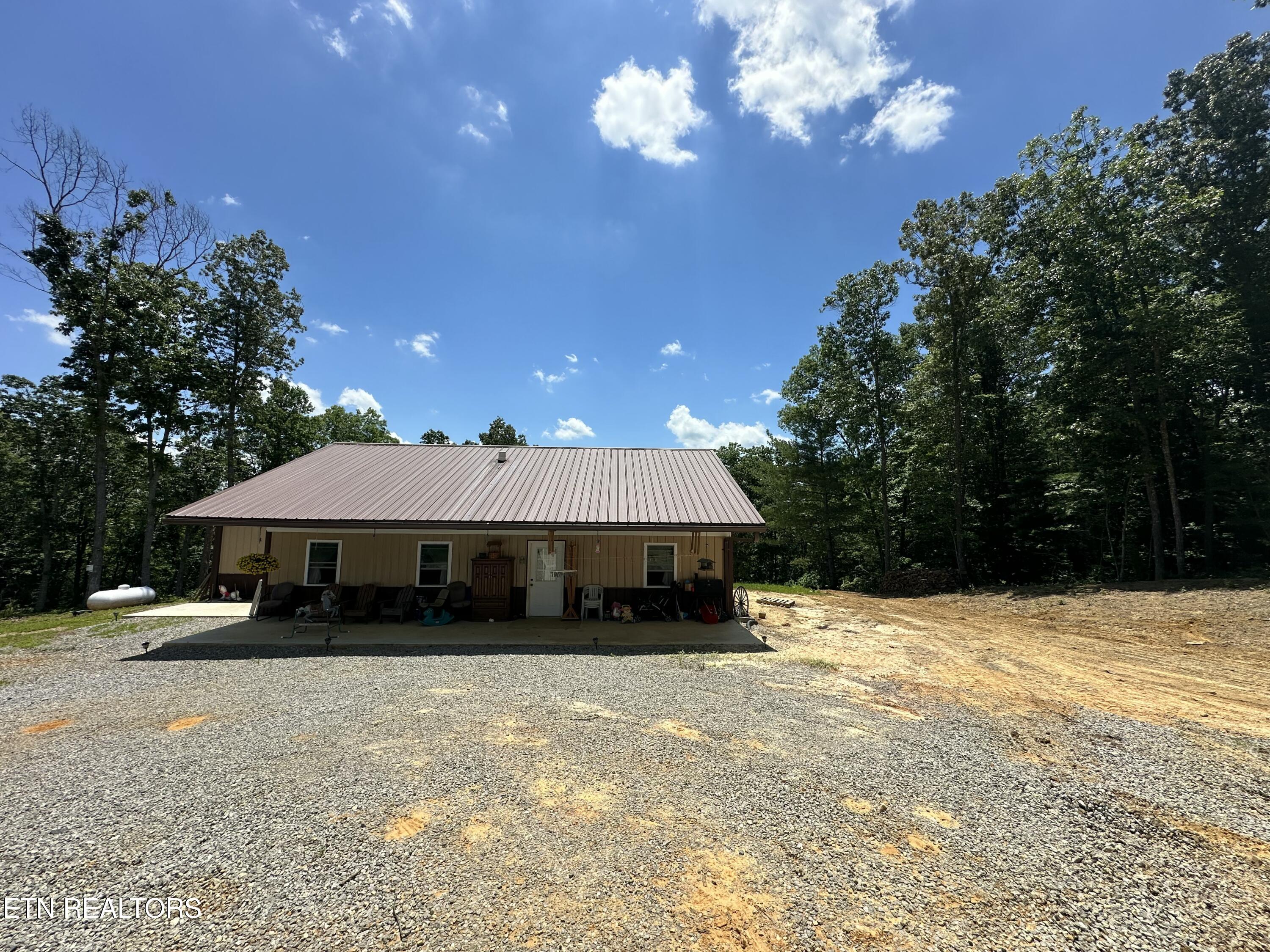 1561 Coon Hollow Road Deer Lodge, TN 37726 - Photo 29 of 48 IMG_2098