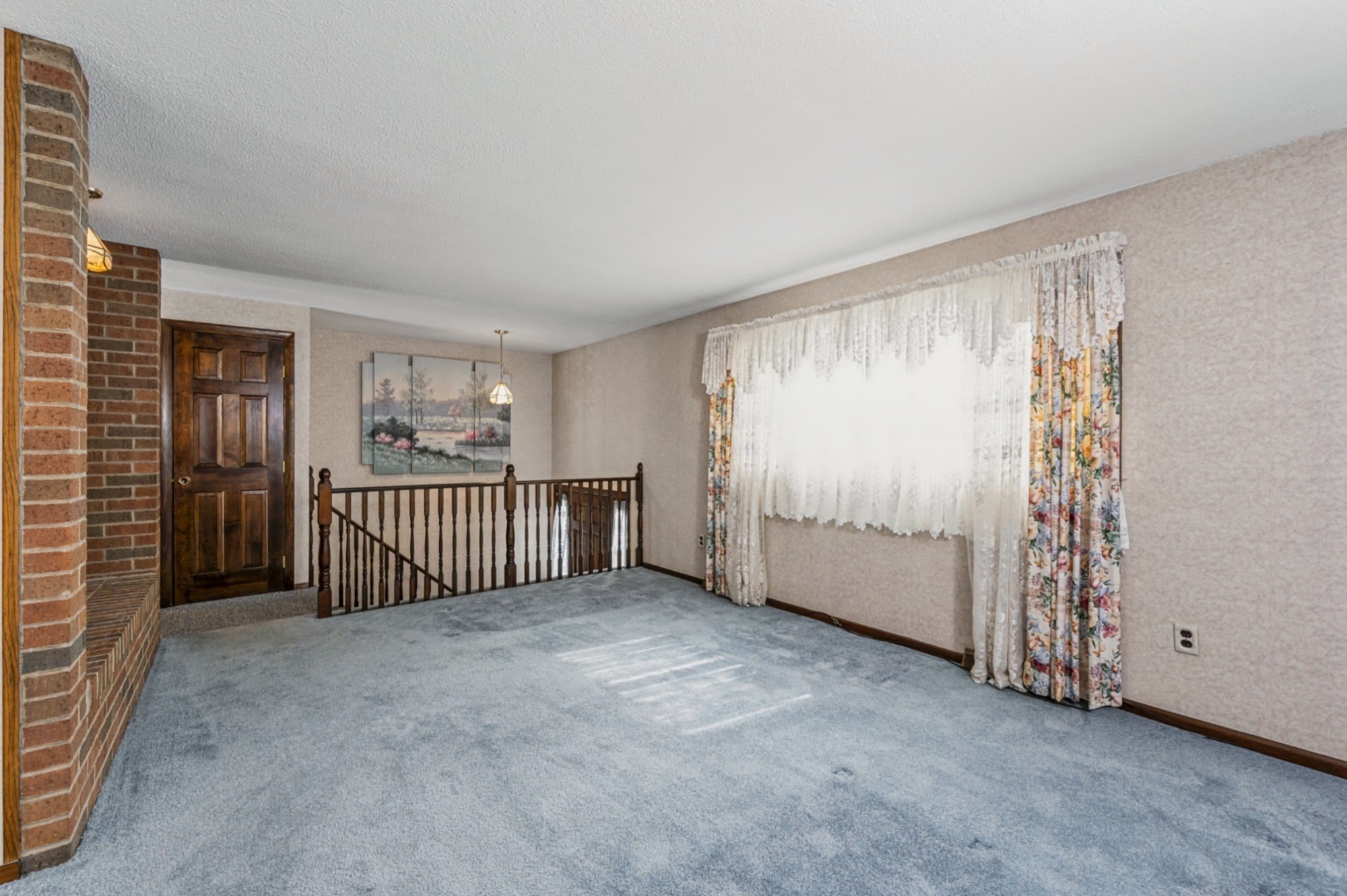 33 Nolte Road Billerica, MA 01821 - Photo 3 of 42 Gallery Image 3