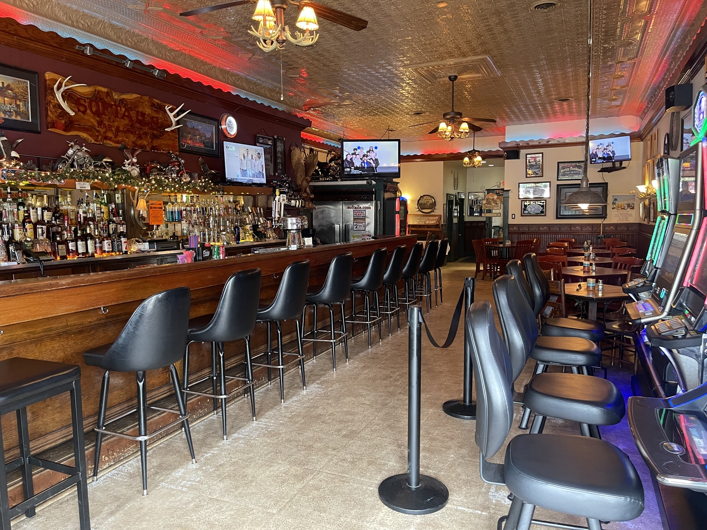 246 North Main Street Ladd, IL 61329 - Photo 7 of 14 a view of a chairs and tables in a patio