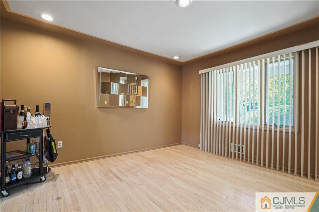 5 Jefferson Road East Brunswick, NJ 08816 - Photo 12 of 44 Gallery Image 12