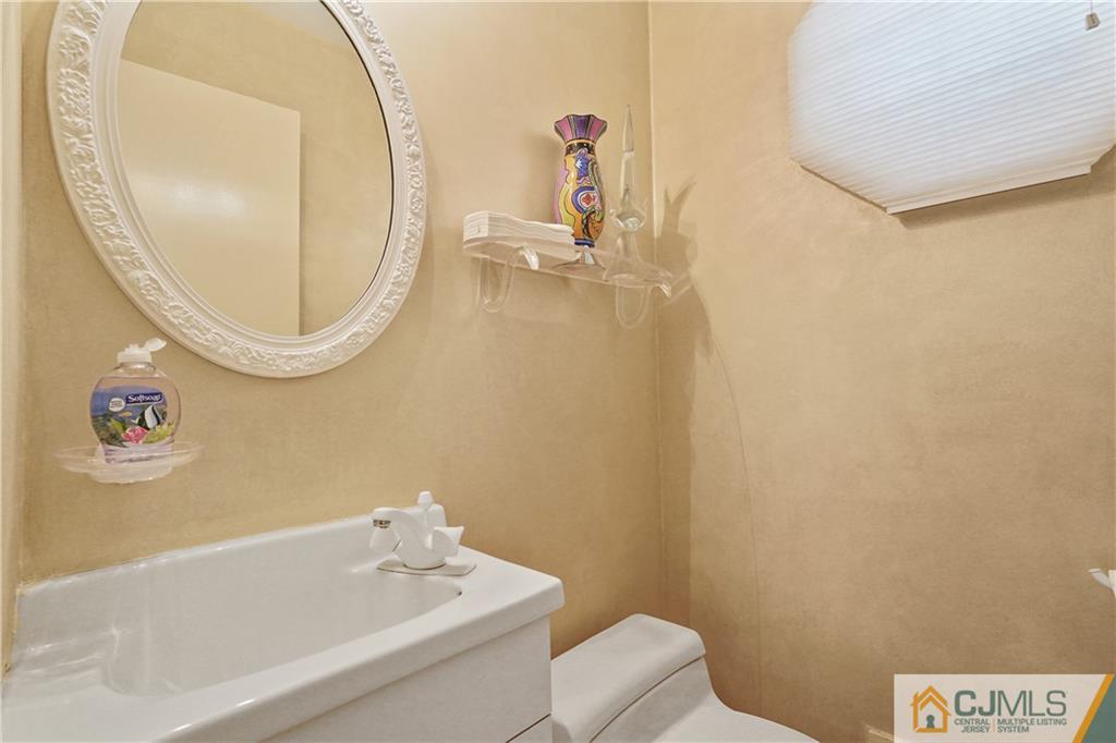 5 Jefferson Road East Brunswick, NJ 08816 - Photo 19 of 44 Gallery Image 19
