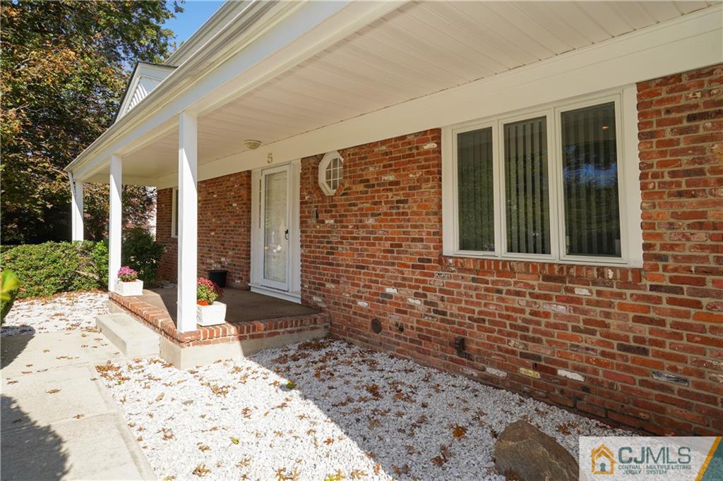 5 Jefferson Road East Brunswick, NJ 08816 - Photo 6 of 44 Gallery Image 6
