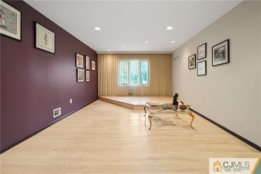 5 Jefferson Road East Brunswick, NJ 08816 - Photo 10 of 44 Gallery Image 10