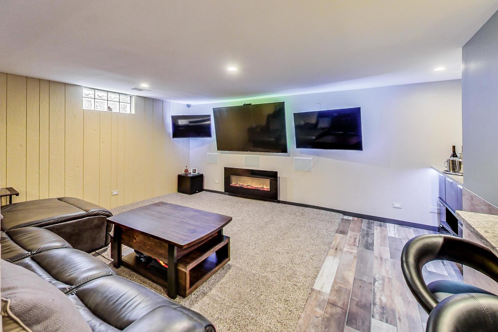 1409 Ridge Road Highland Park, IL 60035 - Photo 10 of 26