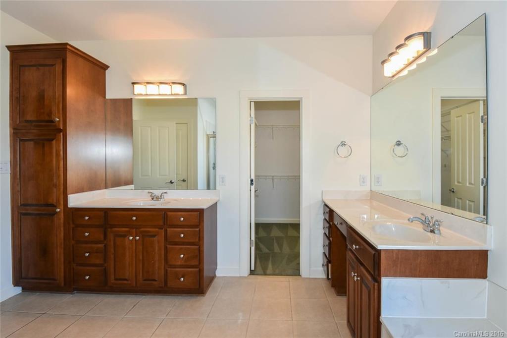 2628 Sawgrass Ridge Place Charlotte, NC 28269 - Photo 14 of 24