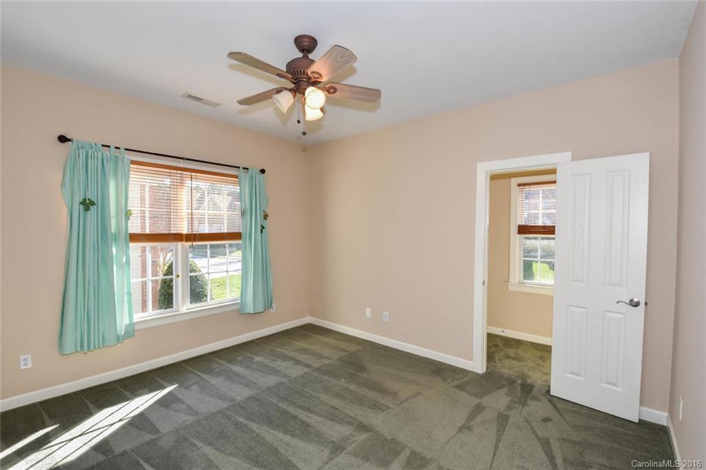 2628 Sawgrass Ridge Place Charlotte, NC 28269 - Photo 17 of 24