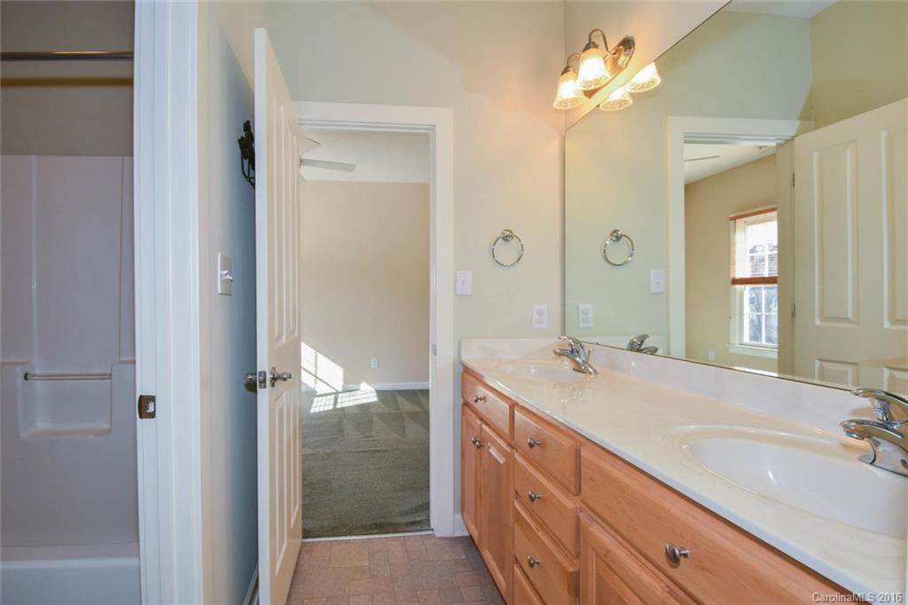 2628 Sawgrass Ridge Place Charlotte, NC 28269 - Photo 18 of 24