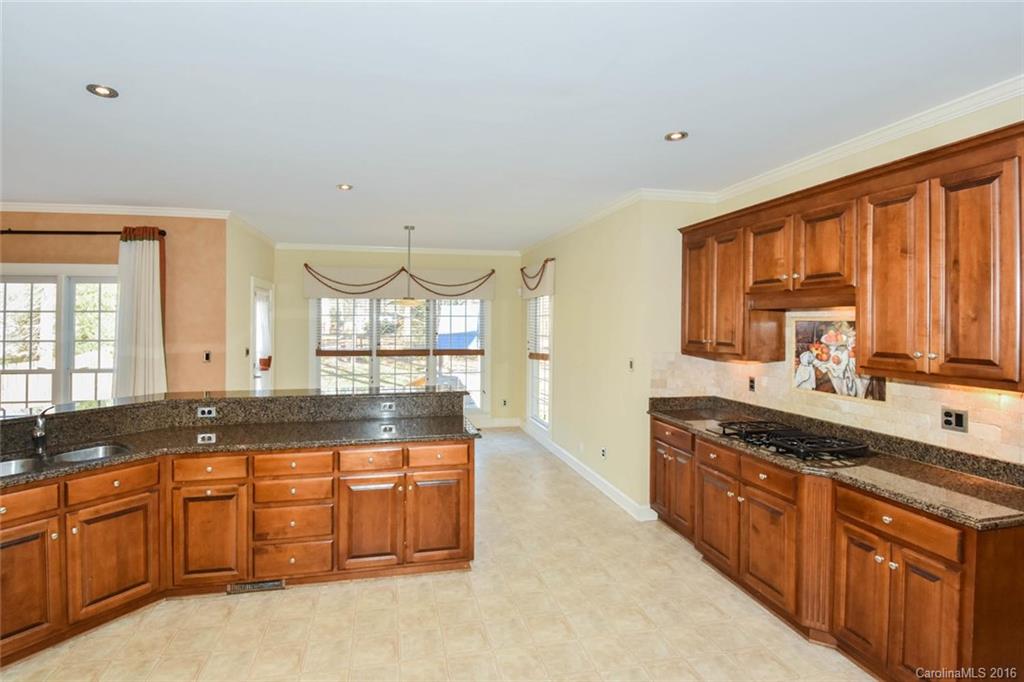 2628 Sawgrass Ridge Place Charlotte, NC 28269 - Photo 5 of 24
