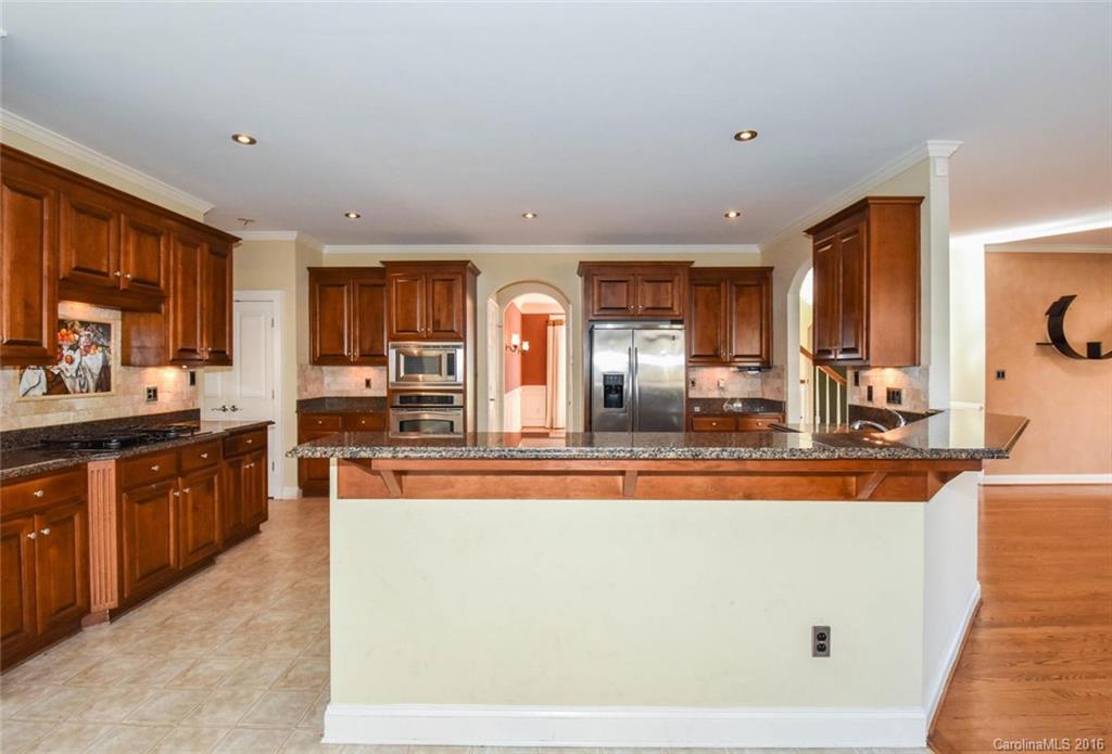 2628 Sawgrass Ridge Place Charlotte, NC 28269 - Photo 7 of 24