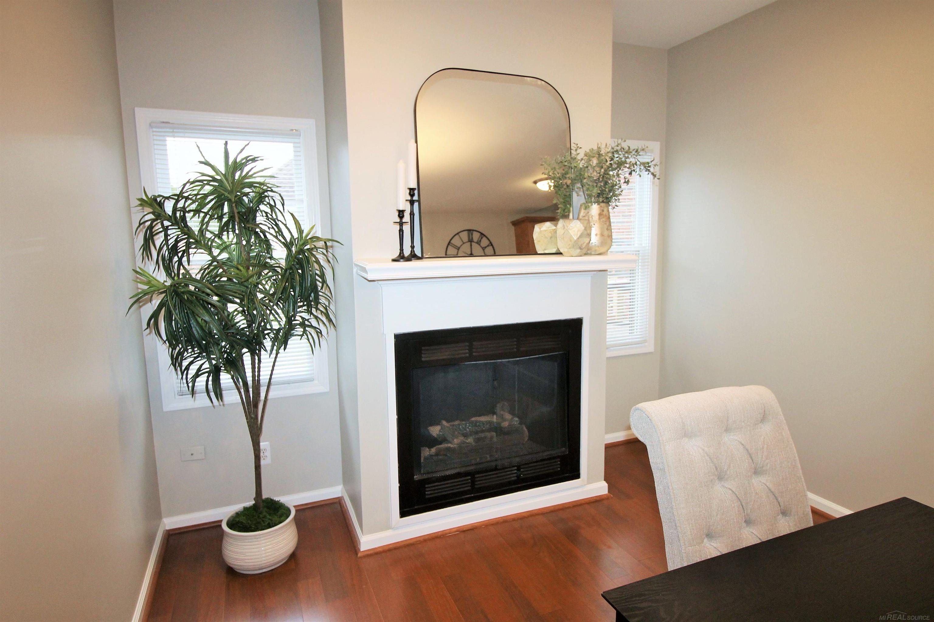 1424 Torrey Road Grosse Pointe Woods, MI 48236 - Photo 17 of 54
