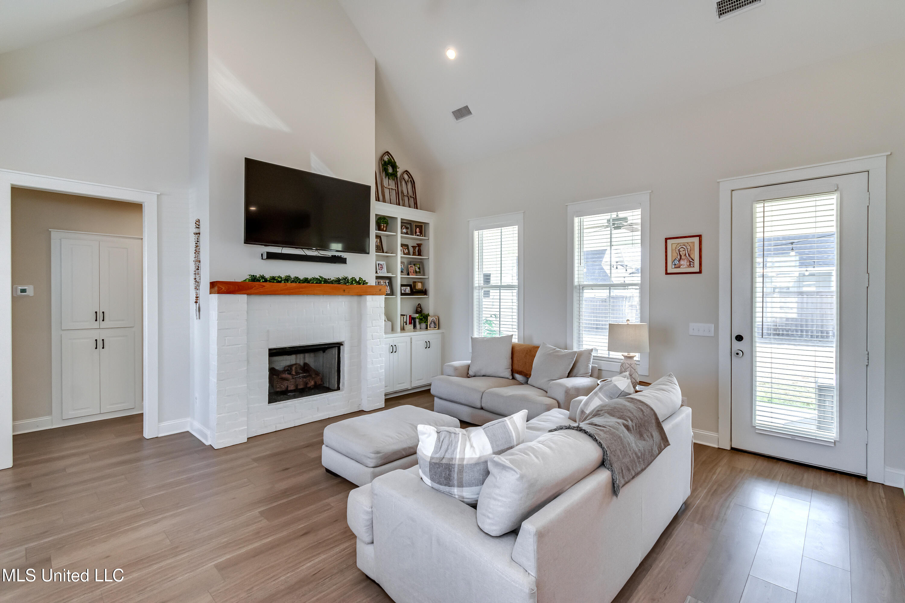 206 Bridge Court Madison, MS 39110 - Photo 5 of 62 206 Bridge Ct-18