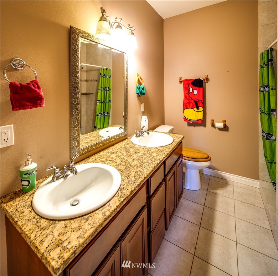 6165 Shamrock Road Maple Falls, WA 98266 - Photo 15 of 25 Gallery Image 15