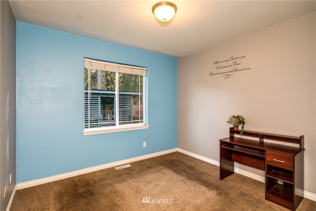 6165 Shamrock Road Maple Falls, WA 98266 - Photo 20 of 25 Gallery Image 20
