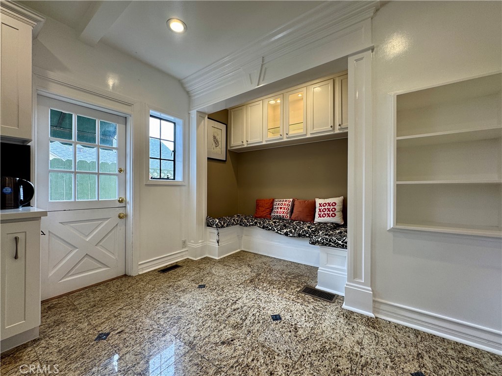 1149 Cordova Avenue Glendale, CA 91207 - Photo 14 of 65 a view of a livingroom with furniture and windows