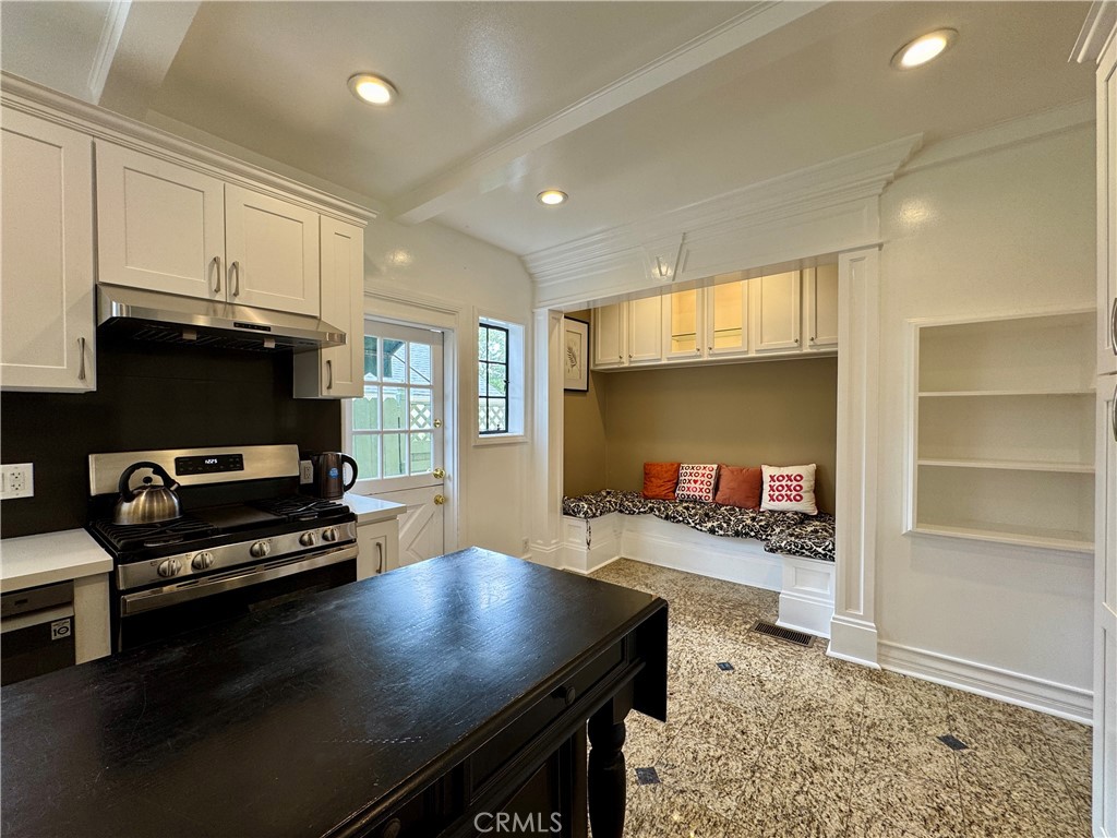 1149 Cordova Avenue Glendale, CA 91207 - Photo 15 of 65 a living room with furniture and a flat screen tv