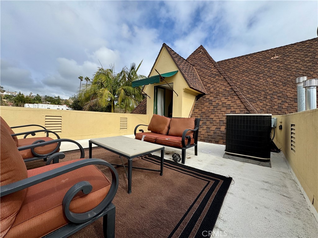 1149 Cordova Avenue Glendale, CA 91207 - Photo 39 of 65 swimming pool with outdoor seating