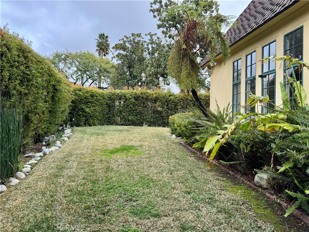 1149 Cordova Avenue Glendale, CA 91207 - Photo 4 of 65