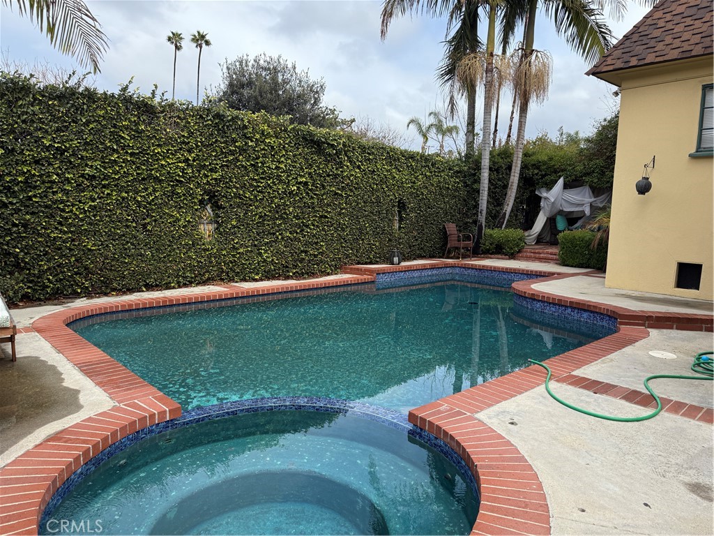 1149 Cordova Avenue Glendale, CA 91207 - Photo 55 of 65 a view of a backyard with a swimming pool