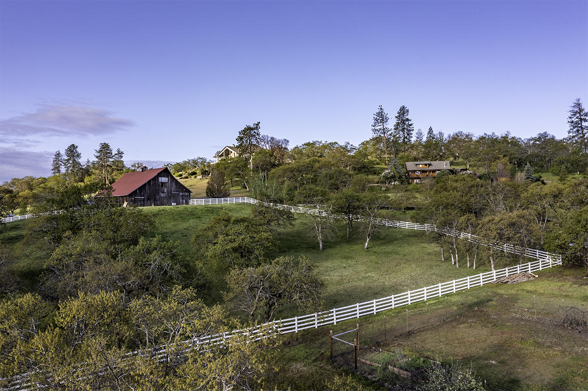 1930-1932 Stevens Road Eagle Point, OR 97524 - Photo 61 of 88 DJI_0281-HDR-Edit