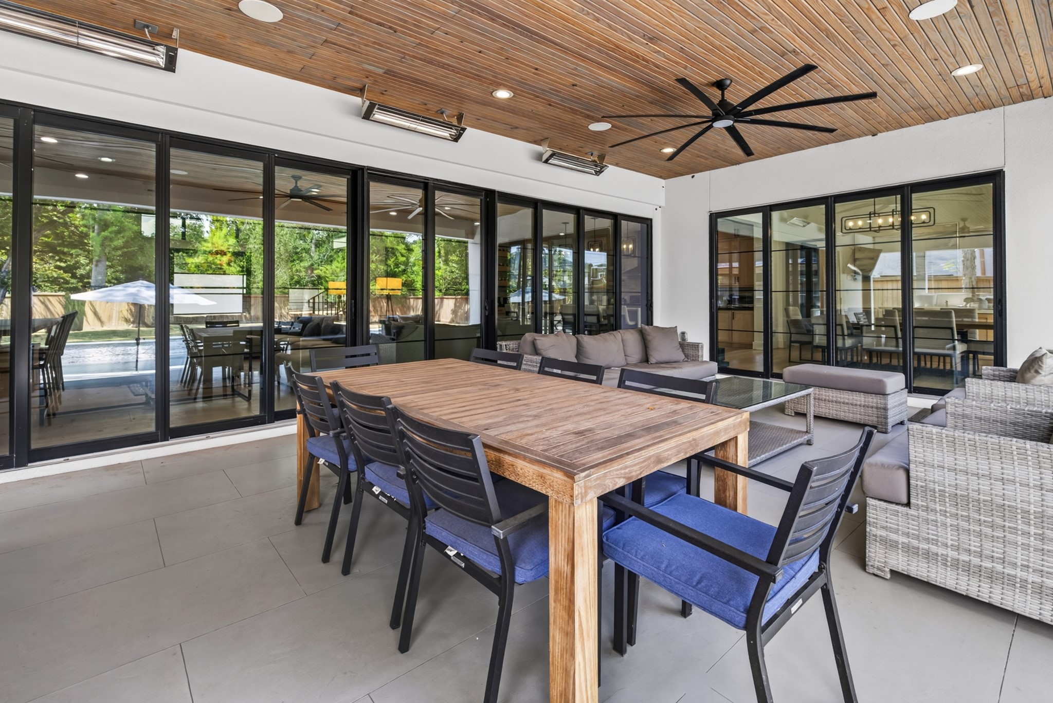 1432 Bingle Road Houston, TX 77055 - Photo 40 of 50 Gallery Image 40